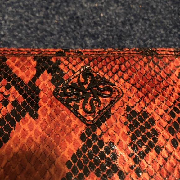 Small wristlet - Picture 3 of 5